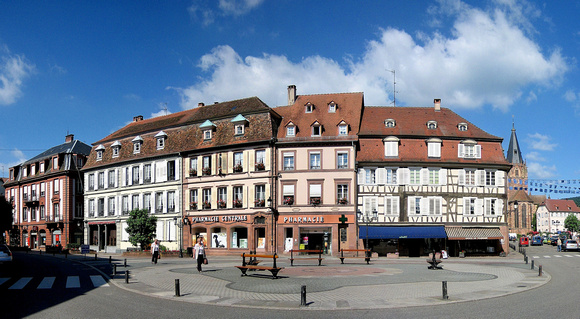 "Platz der Republik" in Weissenburg - Elsass